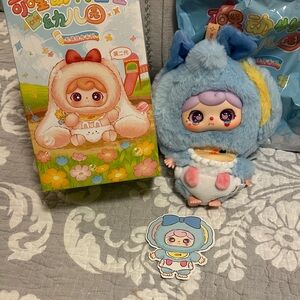 BABY ELEPHANT-Crie Baby Animal Kindergarten Plush.New. Box opened to verify.